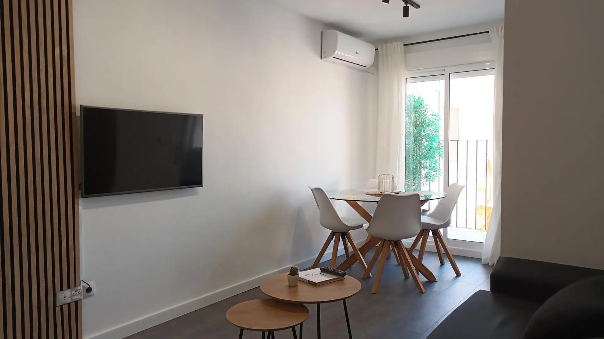 Apartment Apartamento Vacacional Cuarteles Malaga