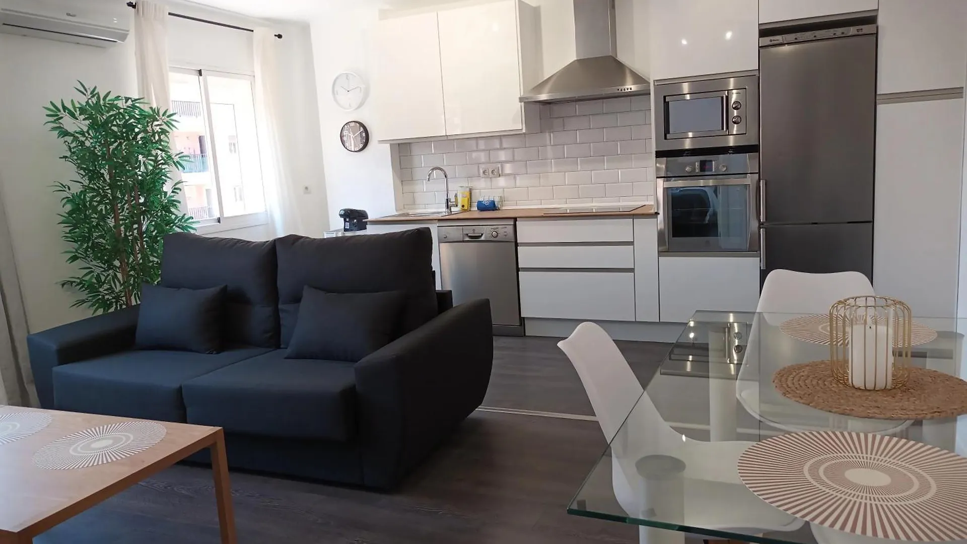 Apartamento Vacacional Cuarteles Malaga 0*,